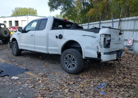 2015 Ford F150 Xlt z USA, uszkodzony, nr VIN 1FTFX1EG0FFC08905